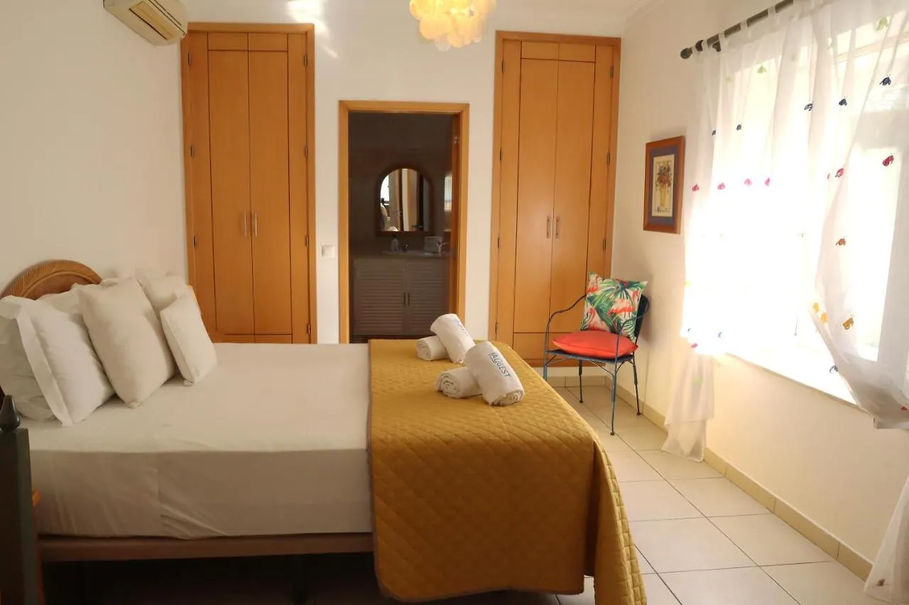Casa Mendes Villa Alvor 0*,